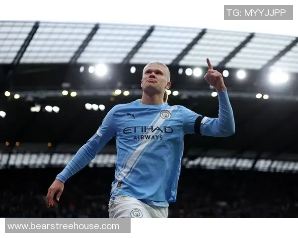 曼联友谊赛狂胜那不勒斯六球大胜引发全场热议